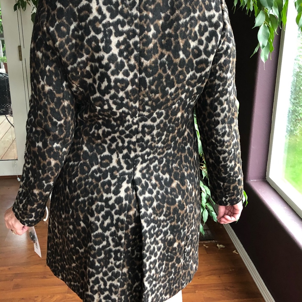 Coat - Picture 4 of 6